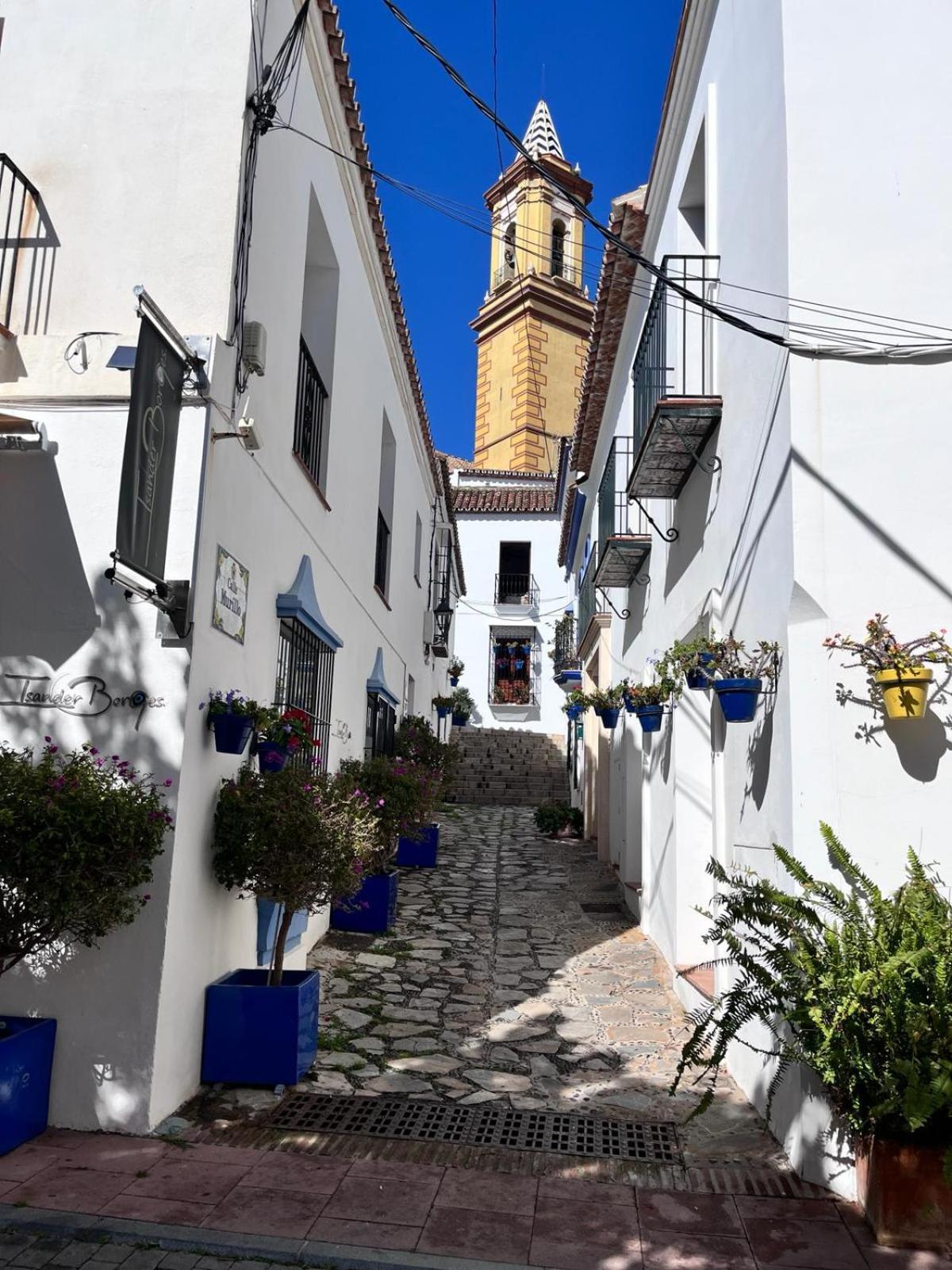 El Faro Vacaciones En Эстепона Экстерьер фото